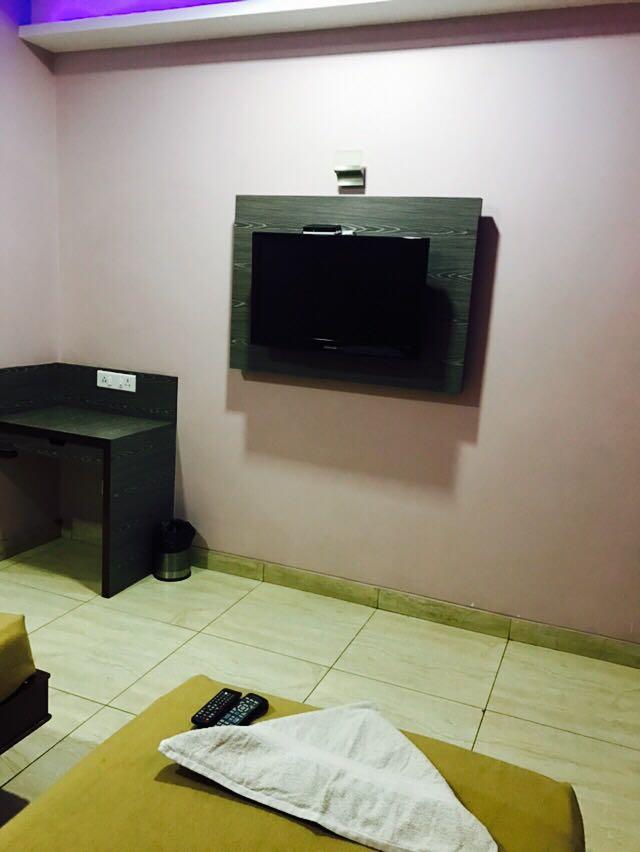 Iroomz Vaishali Residency 贝拉里 外观 照片